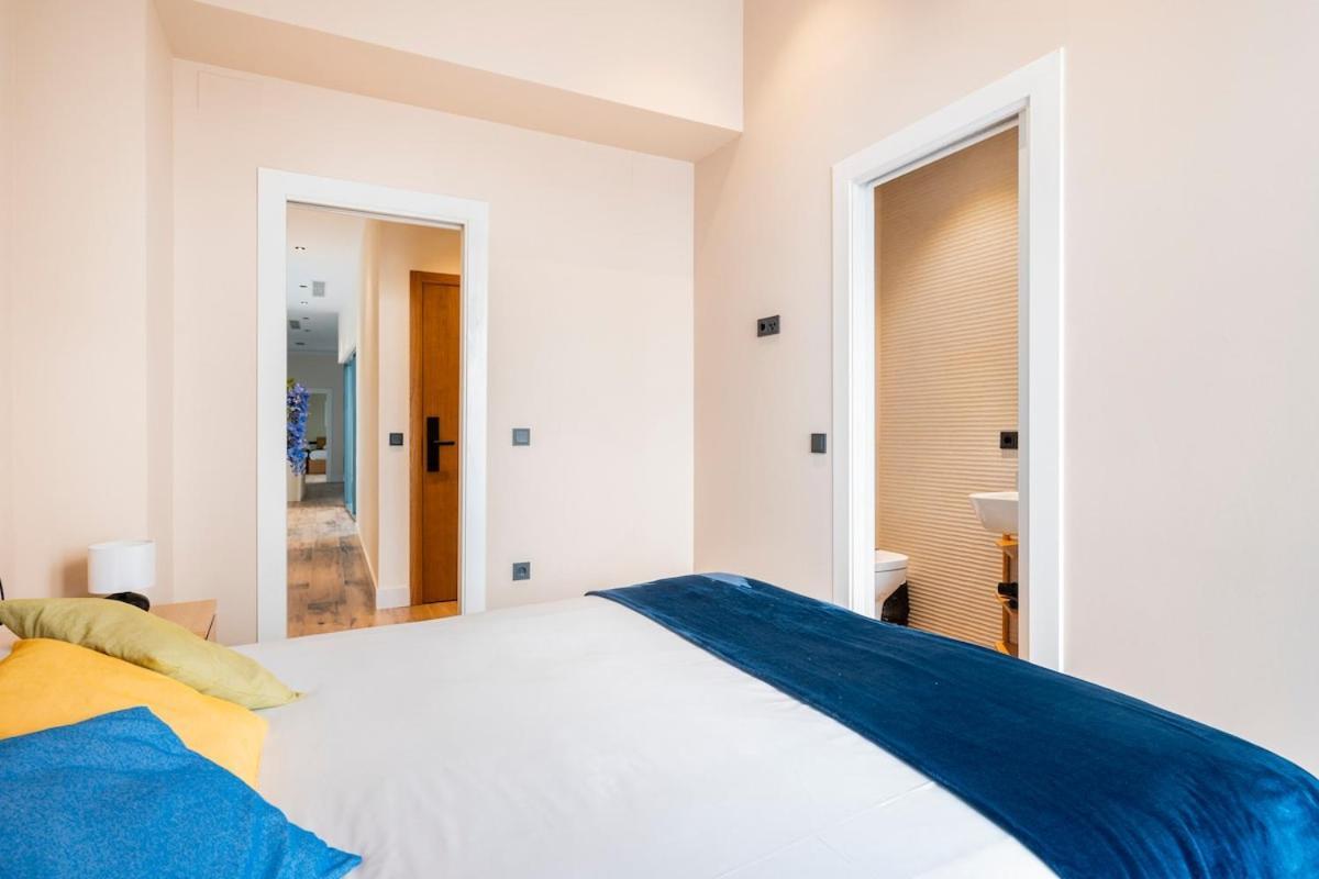 Deluxe Twobedroom Apartment Seville Downtown Exterior photo